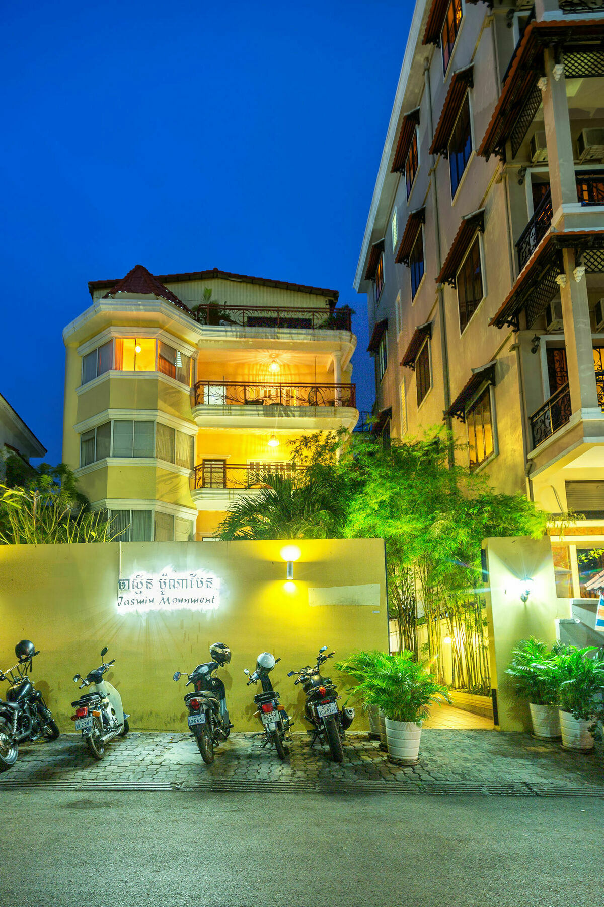 Jasmin Monument Hotel Phnom Penh Eksteriør bilde